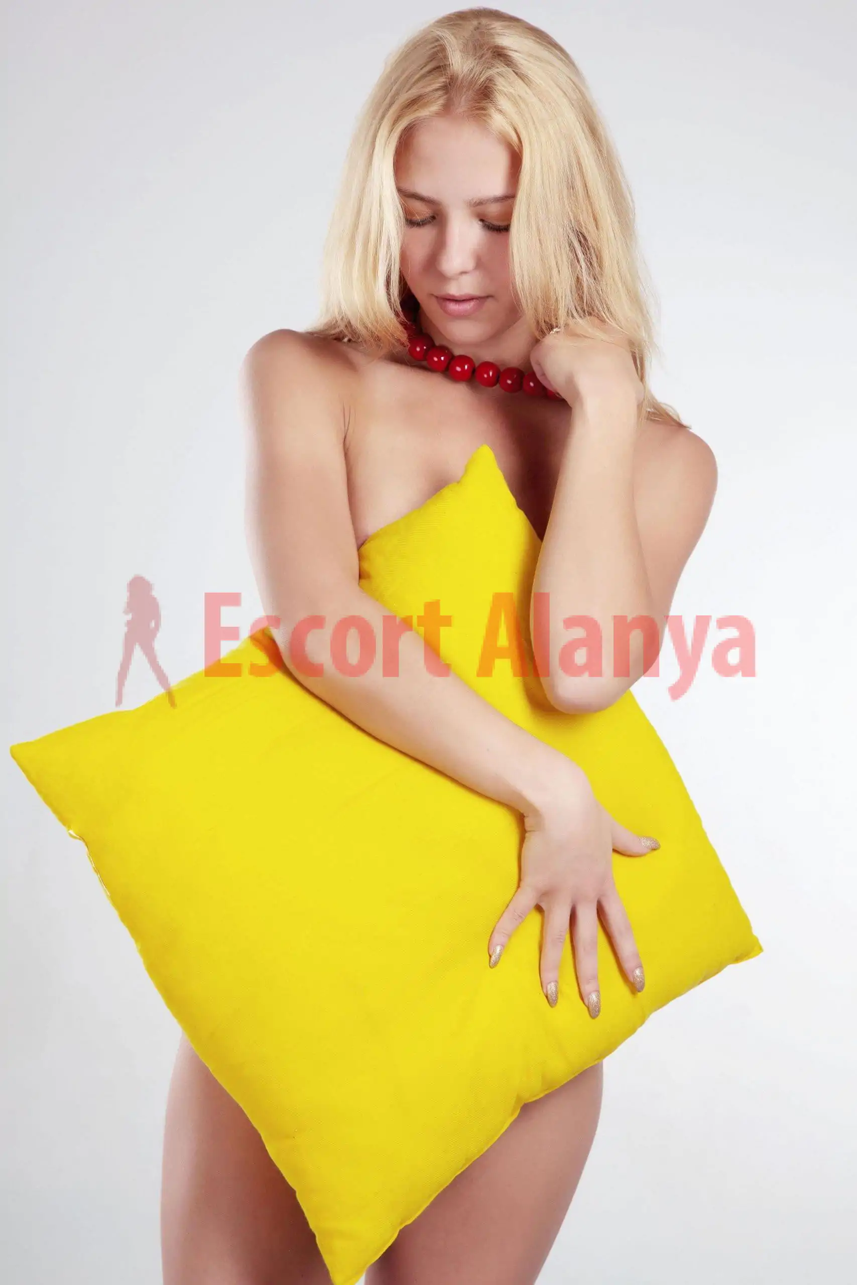 Üniversiteli Escort Buse Alanya Escort